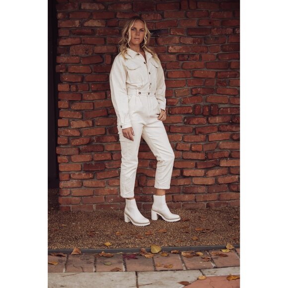 CHELSEA CINCHED WAIST CORDUROY JUMPSUIT - CREAM - Picture 3 of 3